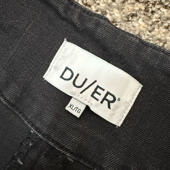 Black Sleeveless Jumpsuit - Picture 4 of 8